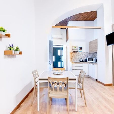 Cappuccini 62 House Apartment ปาแลร์โม ภายนอก รูปภาพ